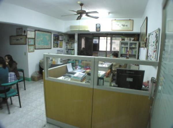 高雄市-新松柏養護之家辦公室