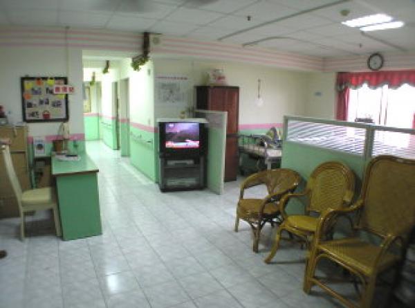 高雄市-新松柏養護之家護理站